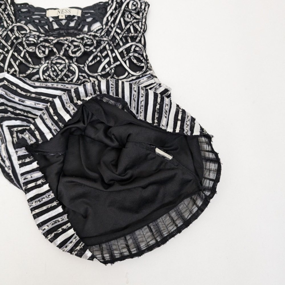 Y2K Cut-out Tank Top Size Small Black Geometric Sleeveless - Picture 7 of 8